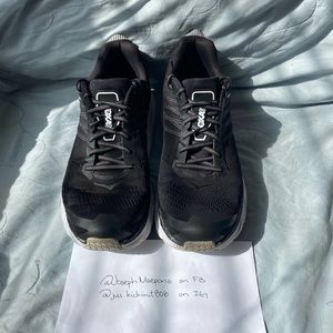 Pre Loved pair of hoka one size 12.5